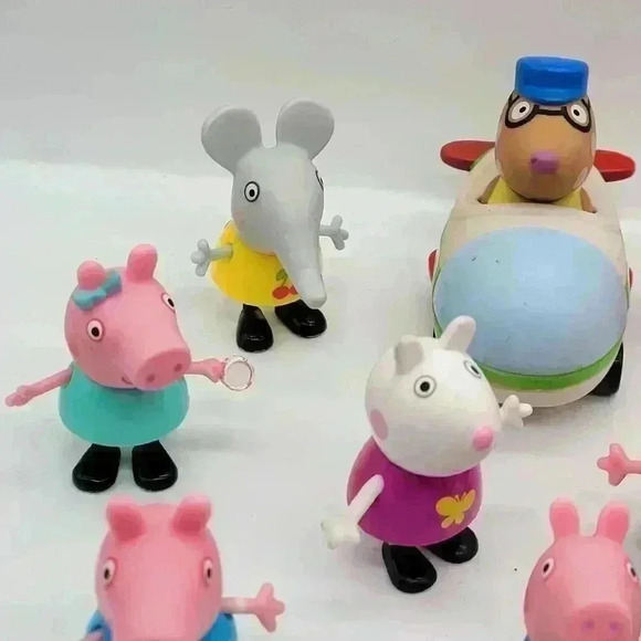 Lot of 13 Peppa Pig Family and Friends Race Car, Suzy, etc. - Picture 13 of 13